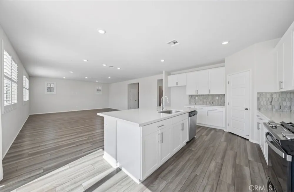 32839 Waylon Court Menifee, CA 92584