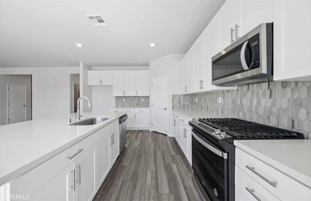 32839 Waylon Court Menifee, CA 92584