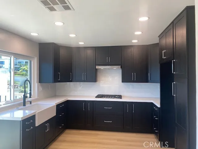 22506 Formentor Mission Viejo, CA 92692