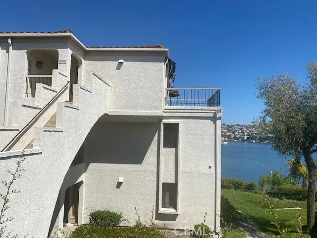 22506 Formentor Mission Viejo, CA 92692