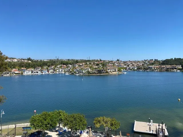 22506 Formentor Mission Viejo, CA 92692