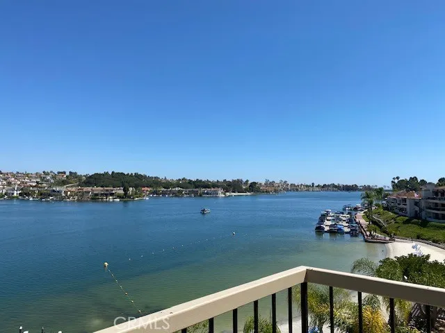 22506 Formentor Mission Viejo, CA 92692
