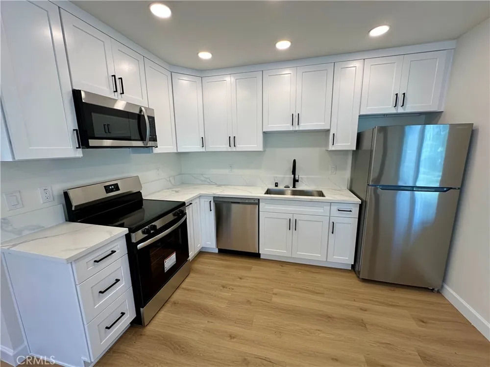 1944 W Valencia Drive Fullerton, CA 92833