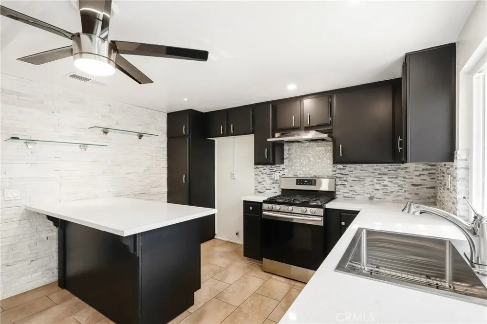 313 S Belmont Lane Placentia, CA 92870