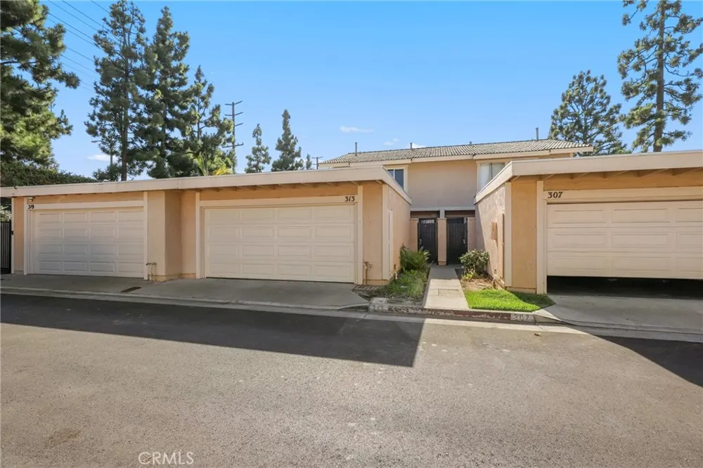 313 S Belmont Lane Placentia, CA 92870