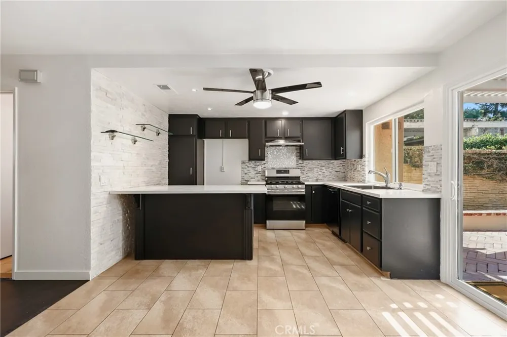 313 S Belmont Lane Placentia, CA 92870