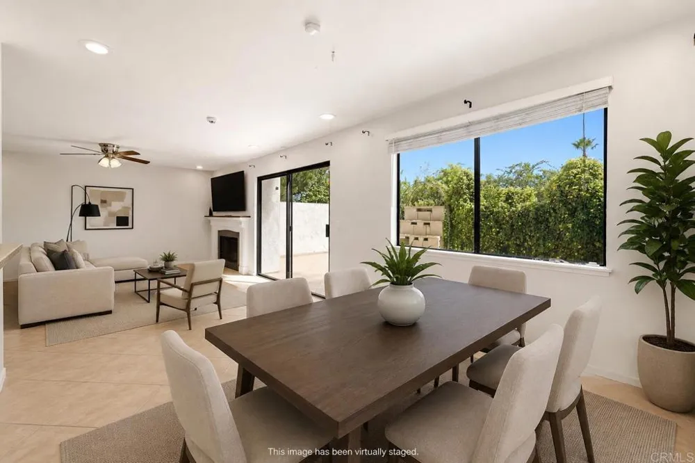 3038 Via Estrada Carlsbad, CA 92009