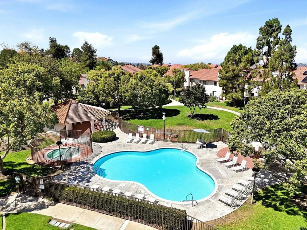 3038 Via Estrada Carlsbad, CA 92009