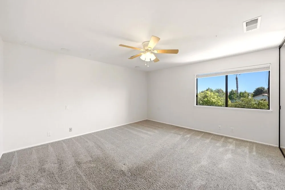 3038 Via Estrada Carlsbad, CA 92009
