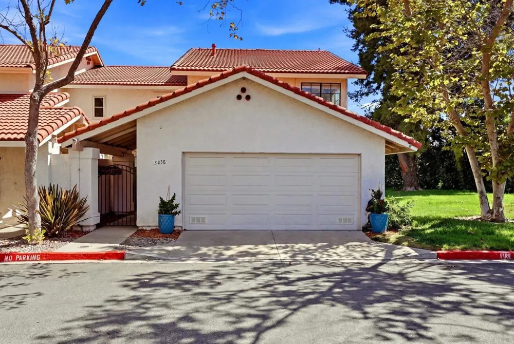 3038 Via Estrada Carlsbad, CA 92009
