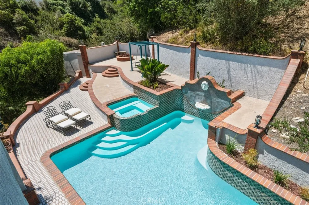 2053 Suana Rancho Palos Verdes, CA 90275