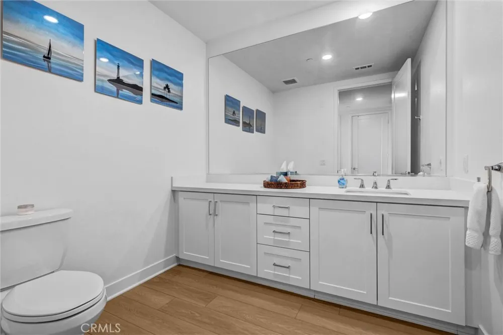 2307 Rivington Irvine, CA 92612