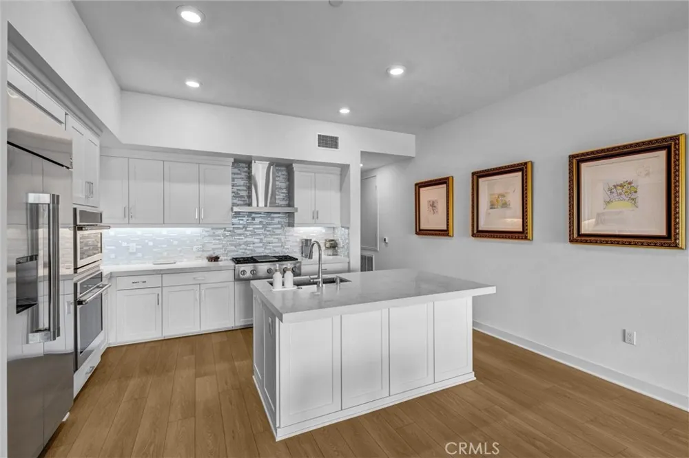 2307 Rivington Irvine, CA 92612