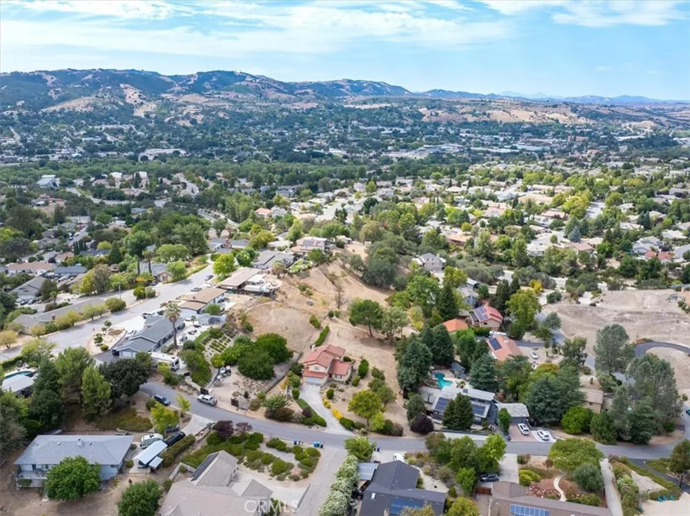 815 Jackson Paso Robles, CA 93446