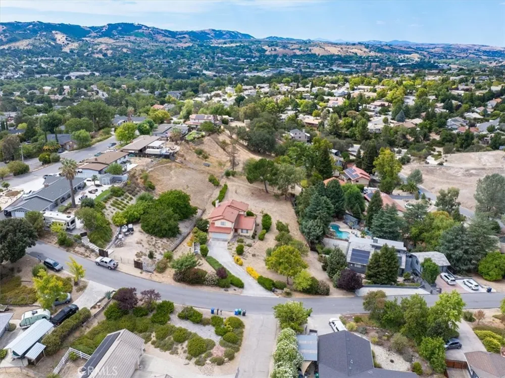 815 Jackson Paso Robles, CA 93446