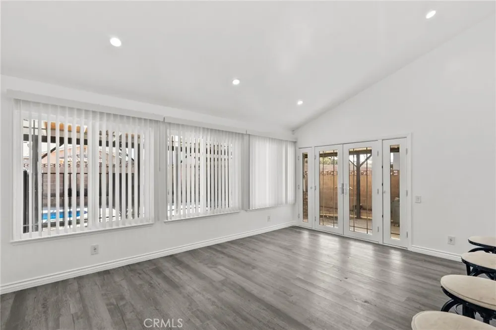 44256 Sancroft Avenue Lancaster, CA 93535