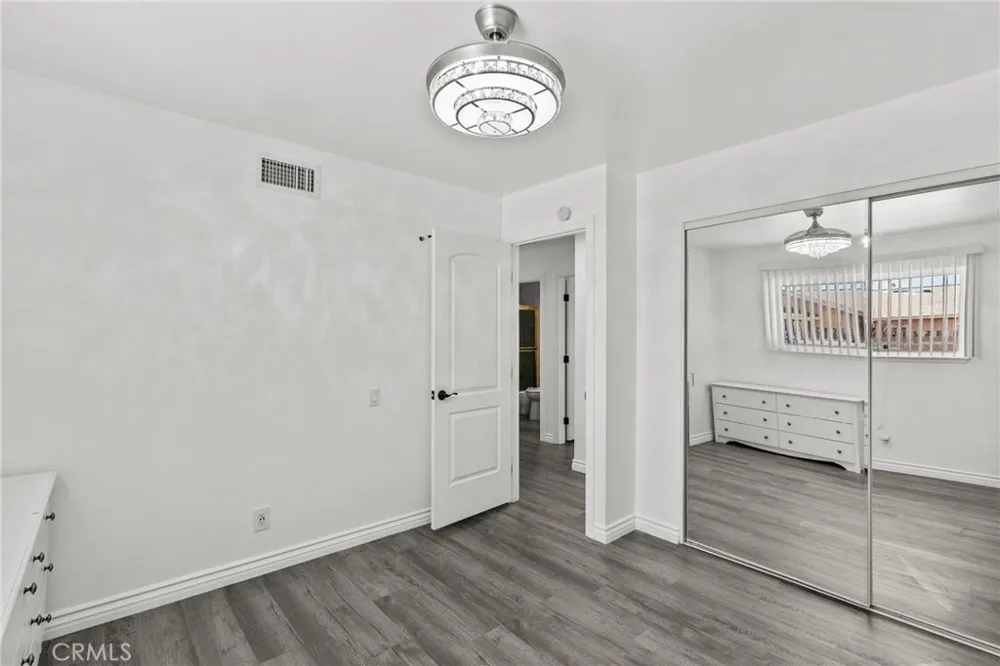 44256 Sancroft Avenue Lancaster, CA 93535