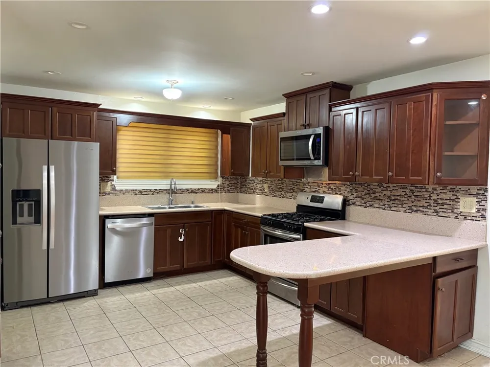 23435 Welby Way West Hills, CA 91307