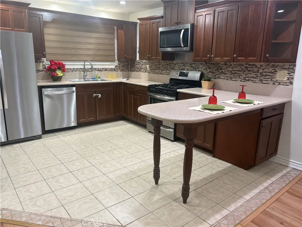 23435 Welby Way West Hills, CA 91307