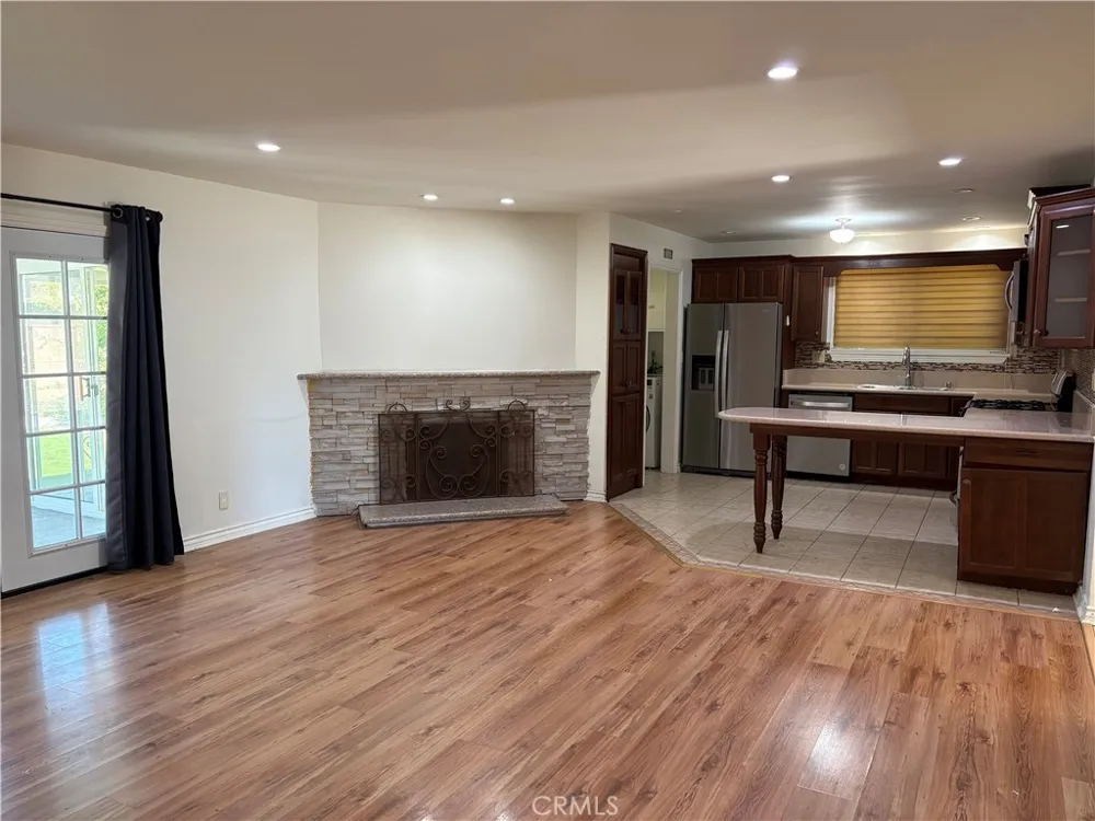 23435 Welby Way West Hills, CA 91307