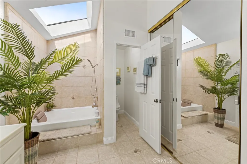 1153 Outrigger Anaheim, CA 92801