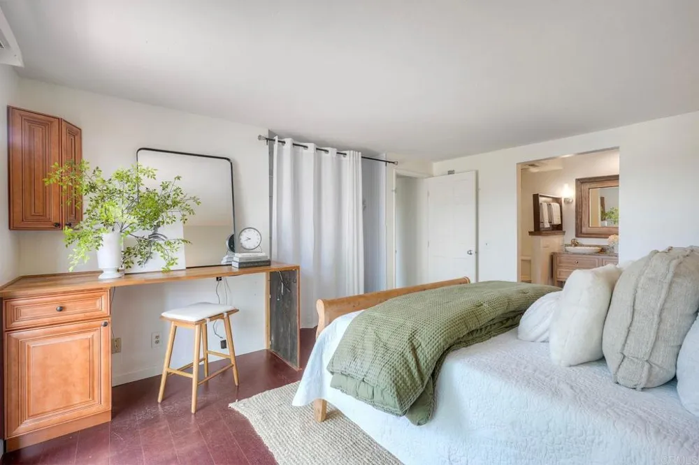 2050 Trevino Avenue Oceanside, CA 92056
