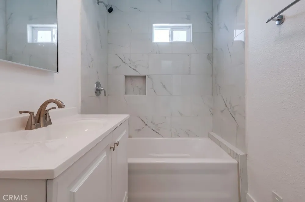 1009 Coronado Avenue #2 Long Beach, CA 90804