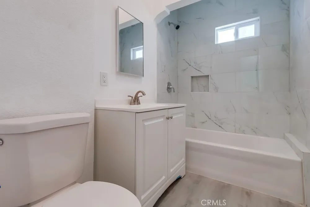 1009 Coronado Avenue #2 Long Beach, CA 90804