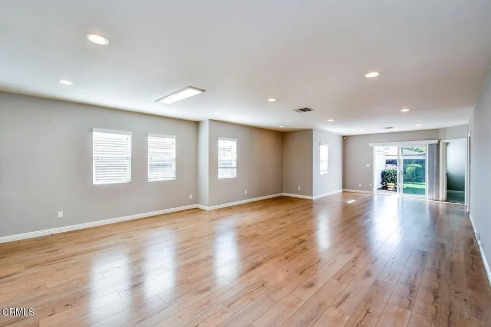 321 Lima Street Burbank, CA 91505