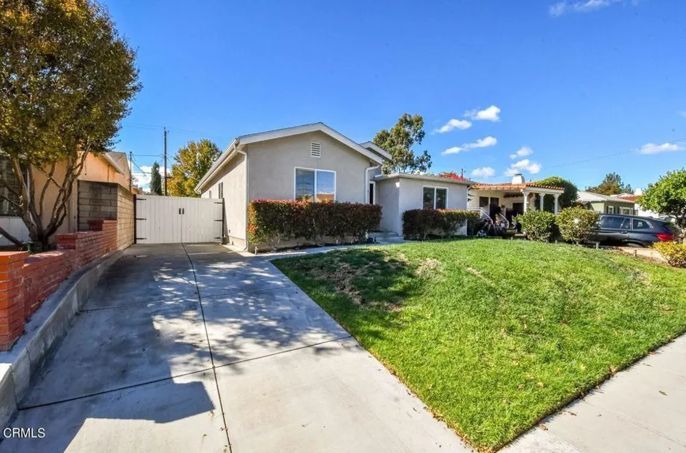 321 Lima Street Burbank, CA 91505