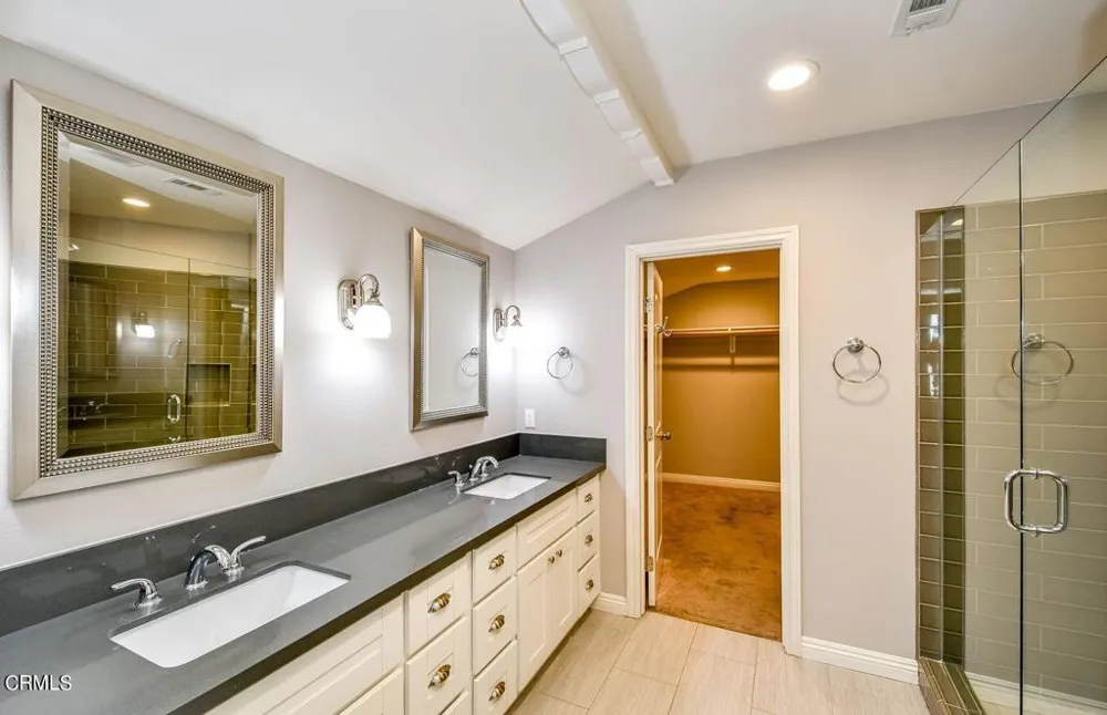 321 Lima Street Burbank, CA 91505