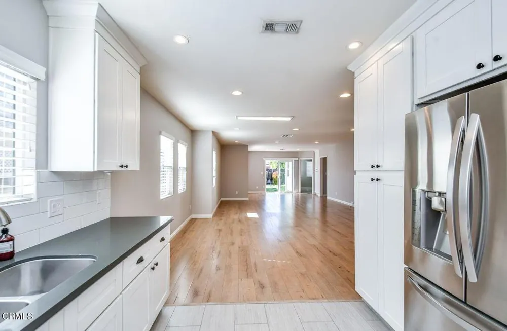 321 Lima Street Burbank, CA 91505