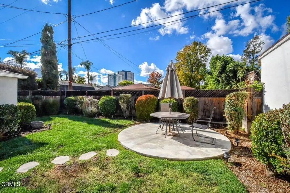 321 Lima Street Burbank, CA 91505