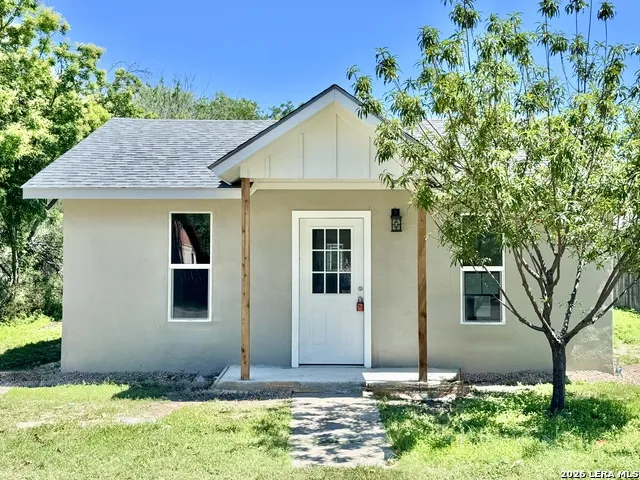 1273 Monterrey Street Uvalde, TX 78801