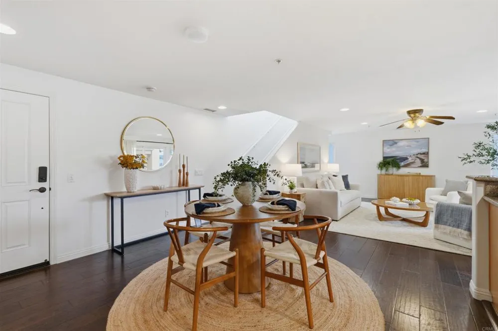 2018 Hornblend St San Diego, CA 92109