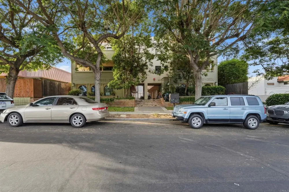 2018 Hornblend St San Diego, CA 92109