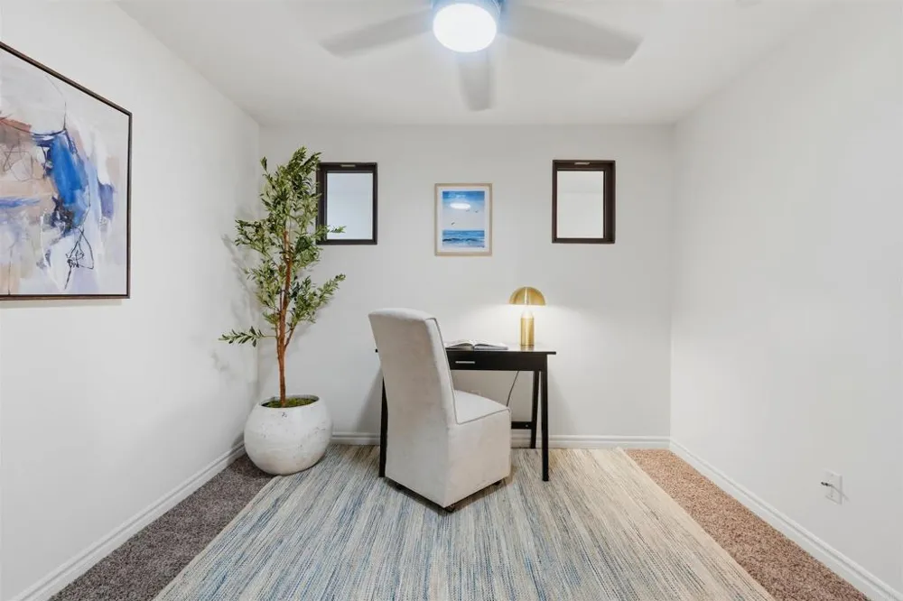 2018 Hornblend St San Diego, CA 92109
