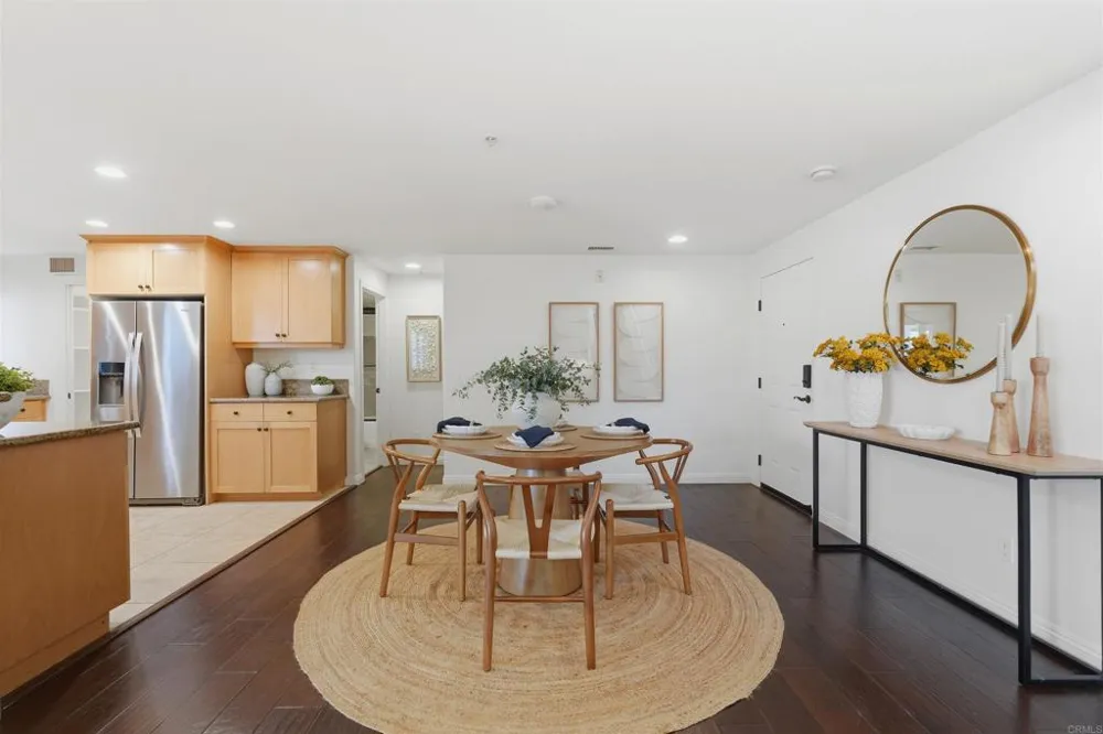 2018 Hornblend St San Diego, CA 92109