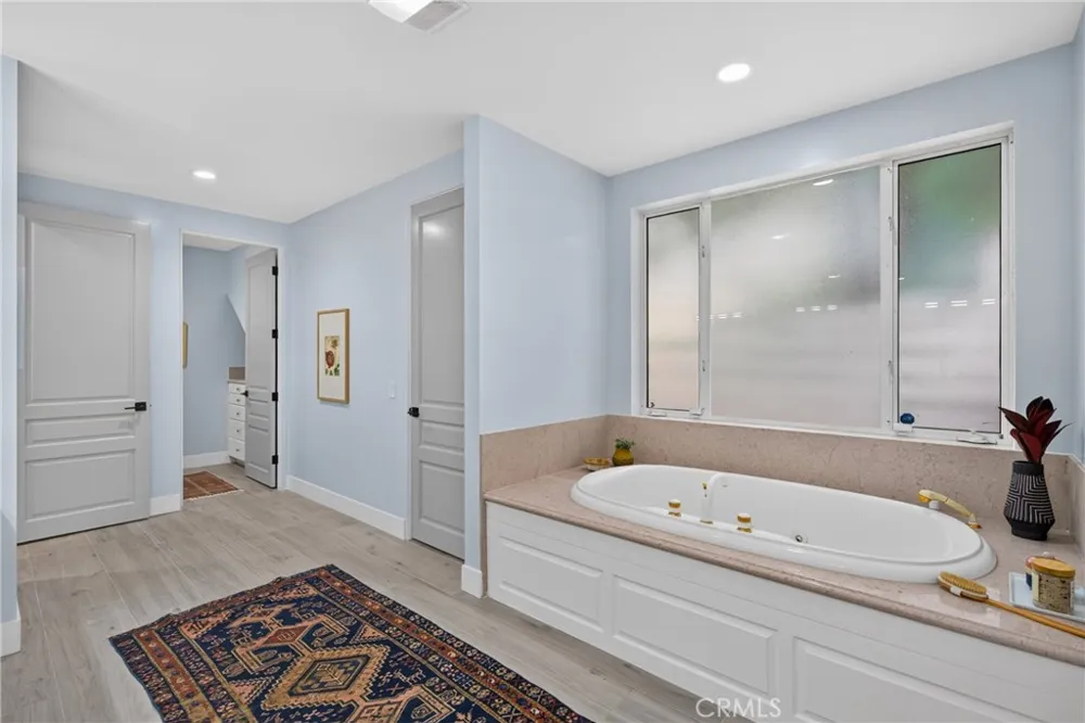 11411 Decente Court Studio City, CA 91604