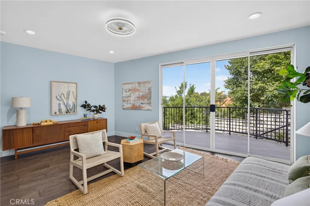 11411 Decente Court Studio City, CA 91604