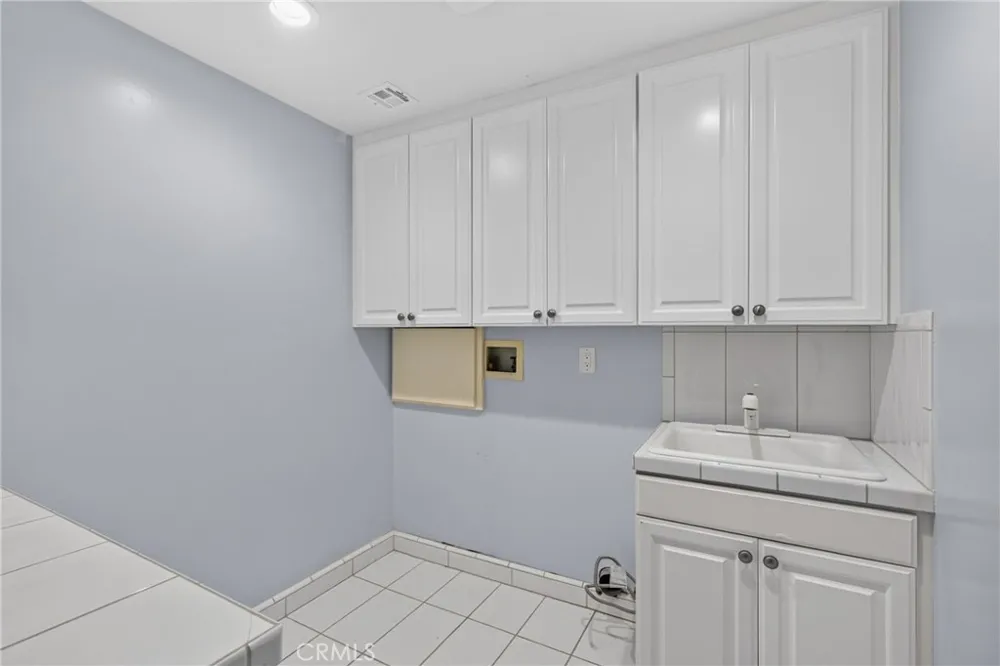 11411 Decente Court Studio City, CA 91604