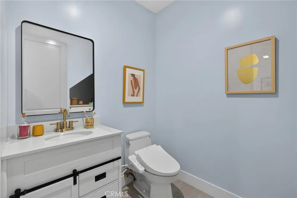 11411 Decente Court Studio City, CA 91604