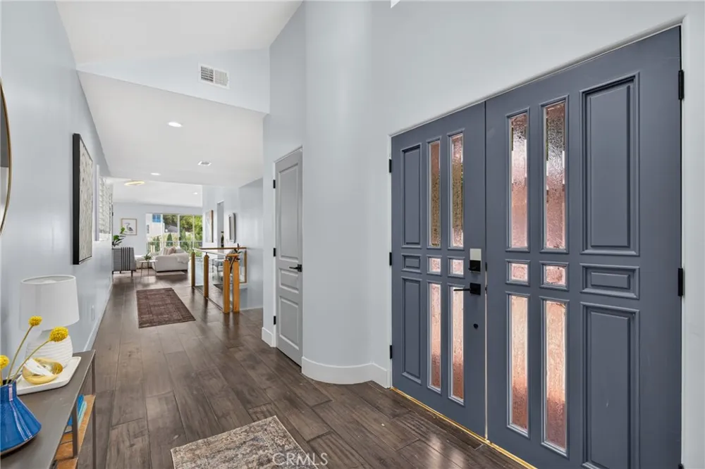 11411 Decente Court Studio City, CA 91604