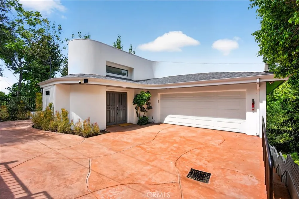 11411 Decente Court Studio City, CA 91604