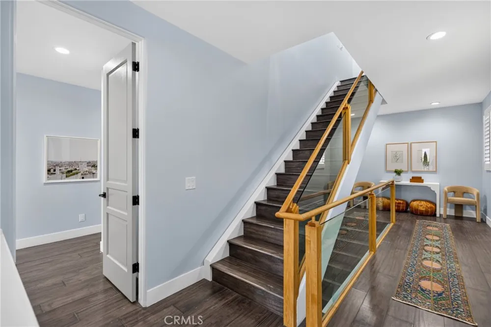 11411 Decente Court Studio City, CA 91604