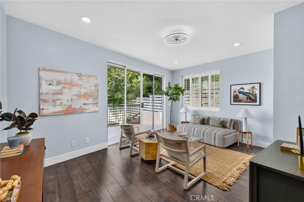 11411 Decente Court Studio City, CA 91604