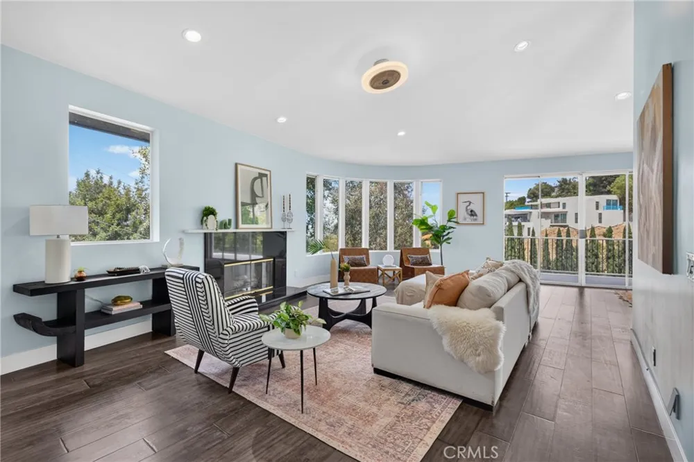 11411 Decente Court Studio City, CA 91604