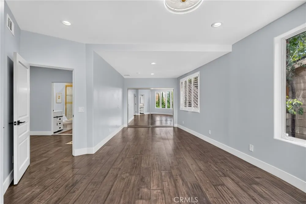 11411 Decente Court Studio City, CA 91604