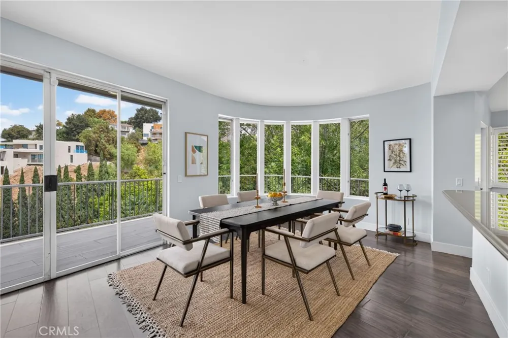 11411 Decente Court Studio City, CA 91604