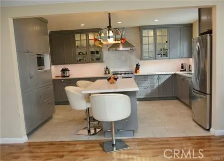 4439 Van Noord Avenue Studio City, CA 91604